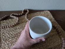 Load image into Gallery viewer, Thumbler Cup - White