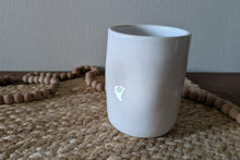Load image into Gallery viewer, Thumbler Cup - White