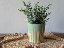Load image into Gallery viewer, Planter - Small Green