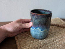 Load image into Gallery viewer, Thumbler Cup - Blue