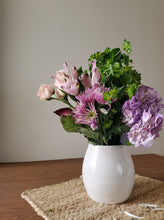 Load image into Gallery viewer, Vase - 5